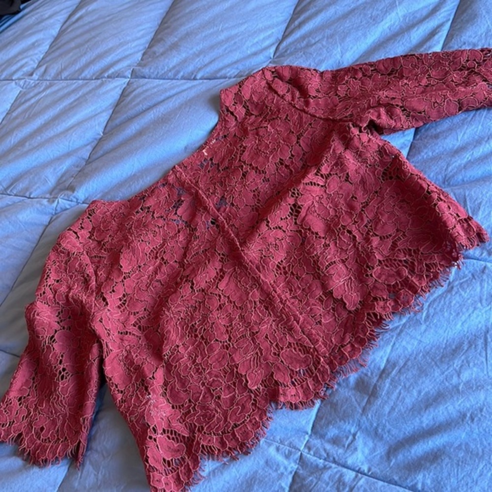 Jenny Woo x BHLDN Cranberry Lace Crop, sz S